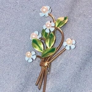 Vintage Krementz "Forget-Me-Not" Brooch